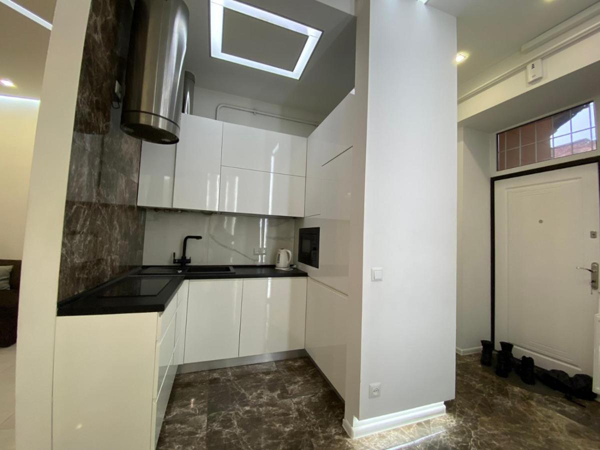 Galicia Apartments Lviv Ngoại thất bức ảnh